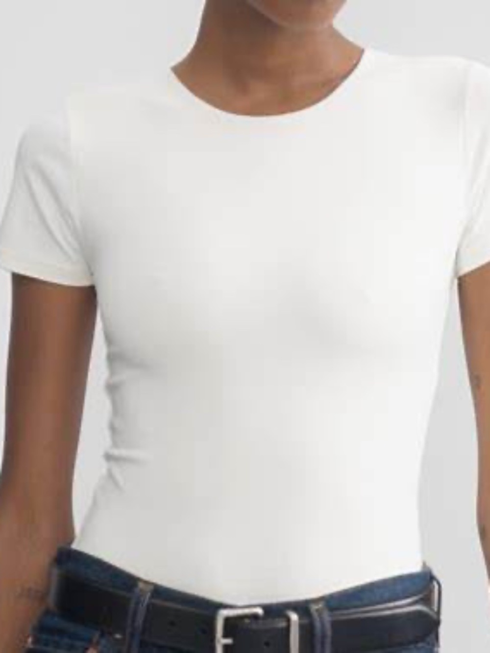 Aritzia Babaton Contour Crew Shortsleeve Bodysuit White Size S